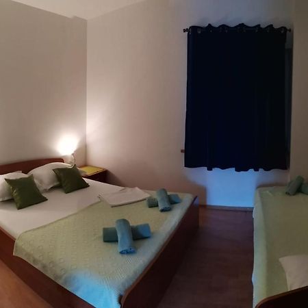 Apartments Sretna Gradac  Esterno foto
